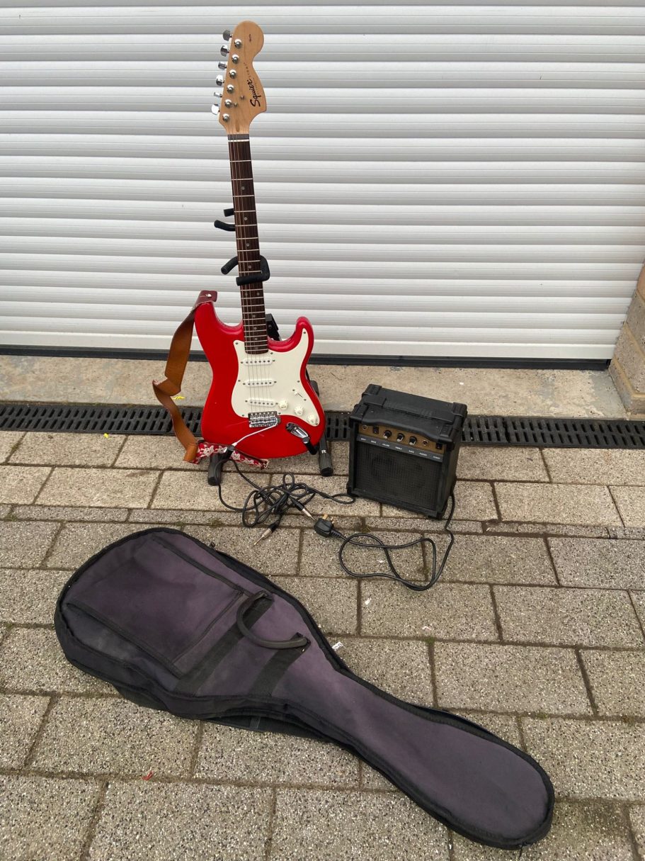 Squier Affinity Series Stratocaster Guitar - Lot 138