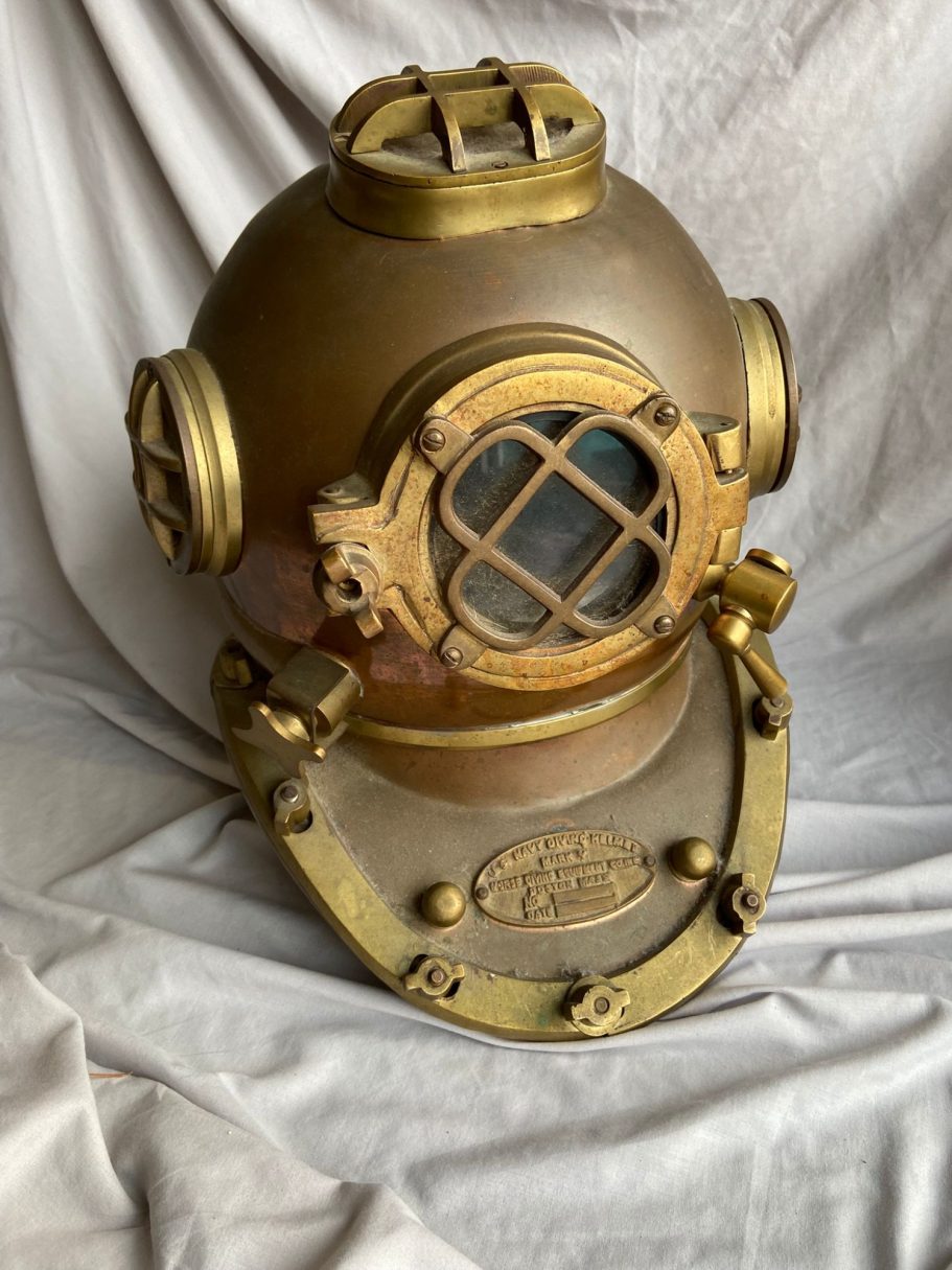 Repo Diving Helmet - Lot 685